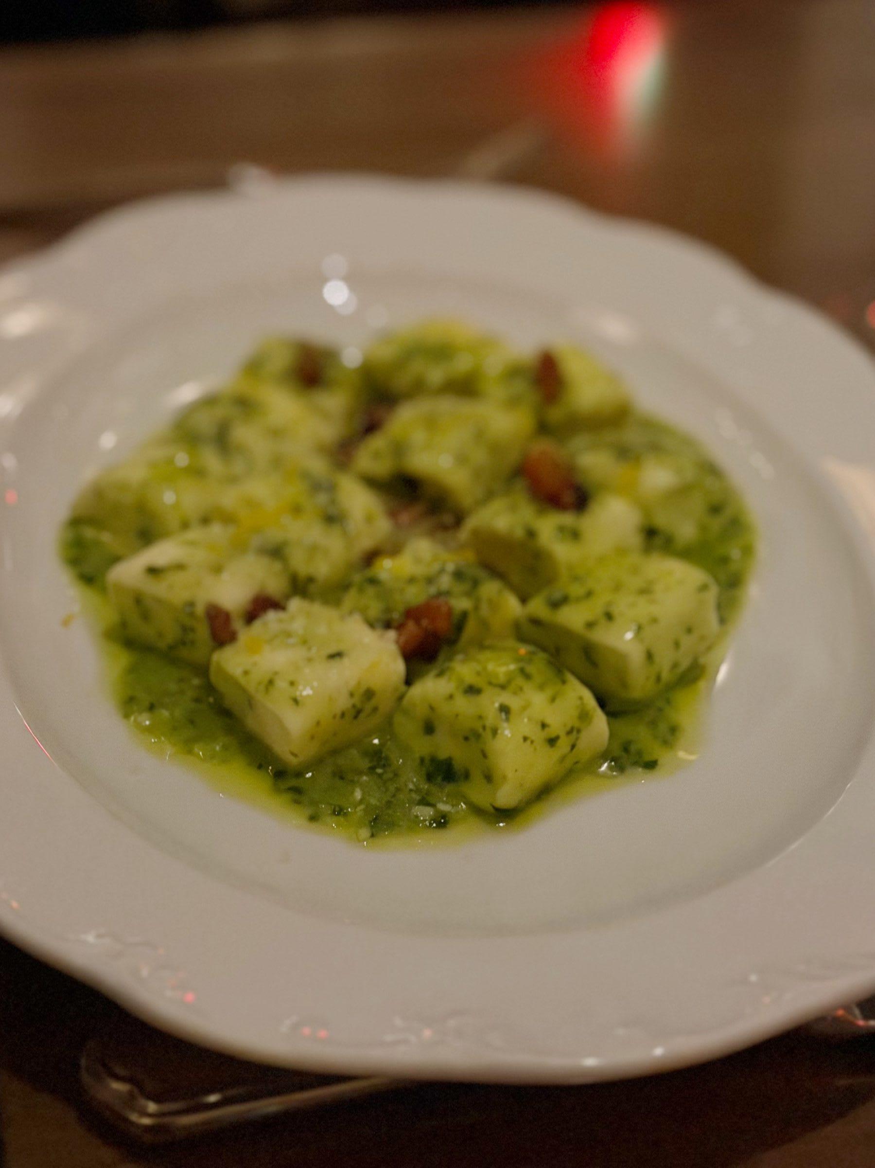 Elliott Aster restaurant photo